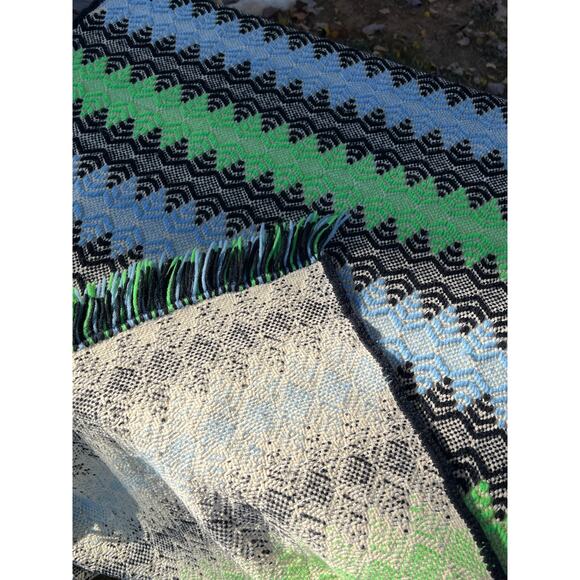 Vintage Handmade Swedish Weaving Afghan Throw Blanket Huck Embroidery 42x62" - Picture 8 of 9